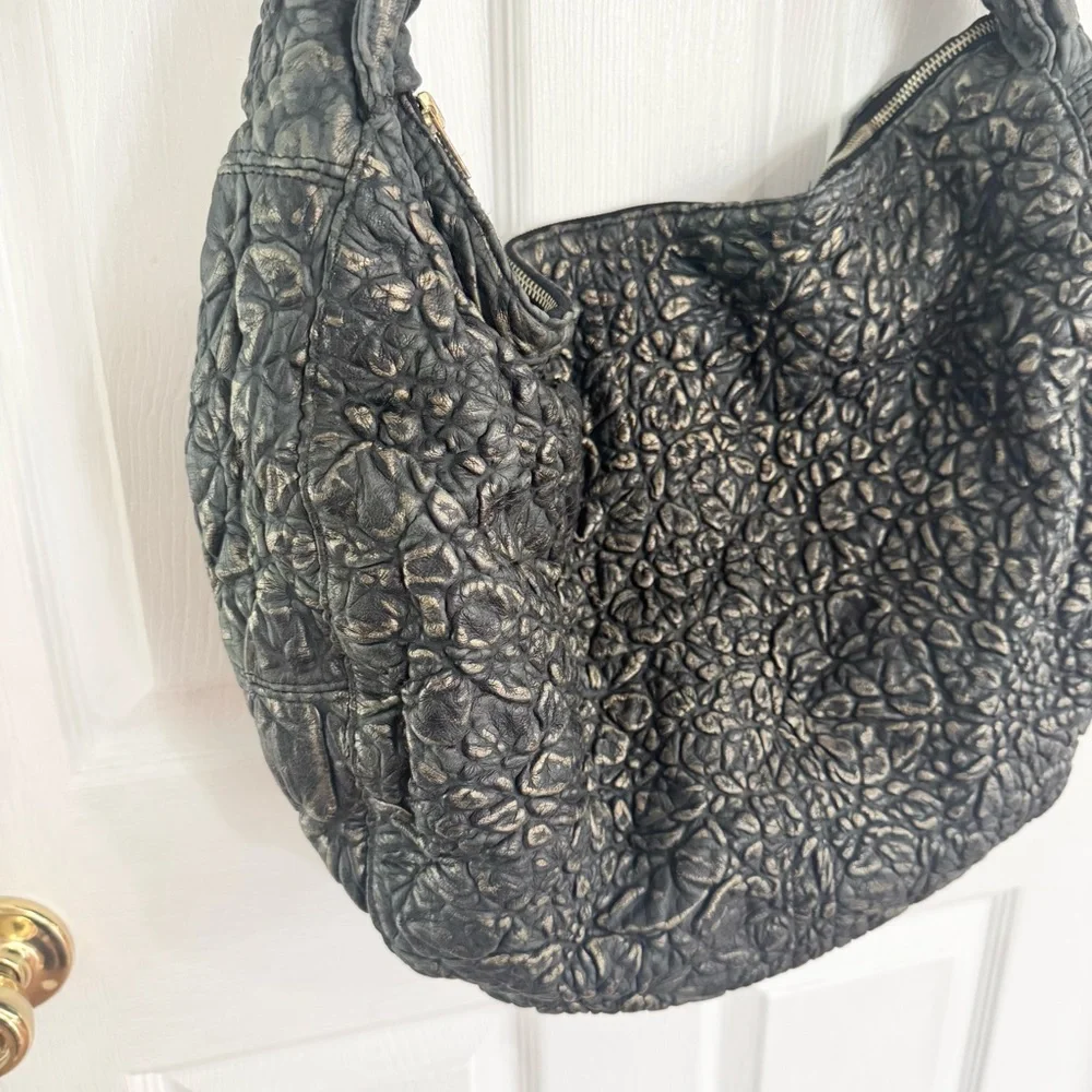 Vintage Maya Embossed Leather Hobo Bag – Black